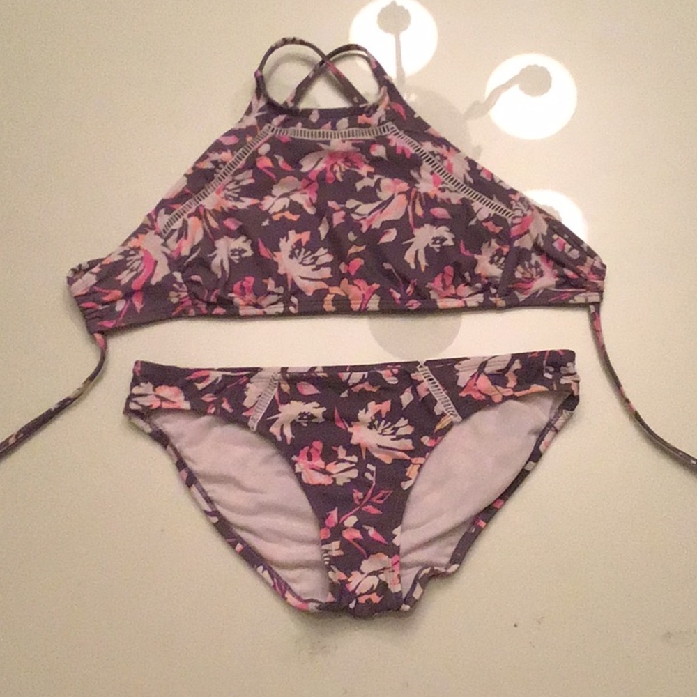 Floral bikini set with padding